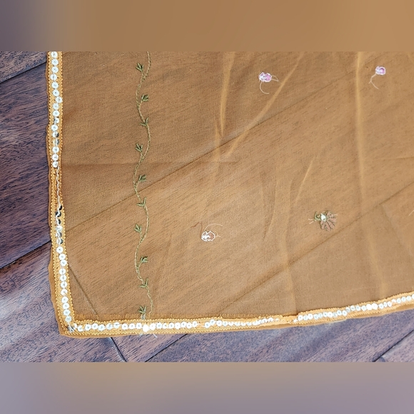 XS mustard gold suit - Picture 3 of 10